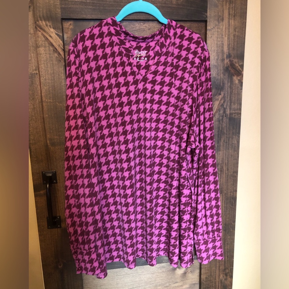 Soft knit tunic by Denim and Co.